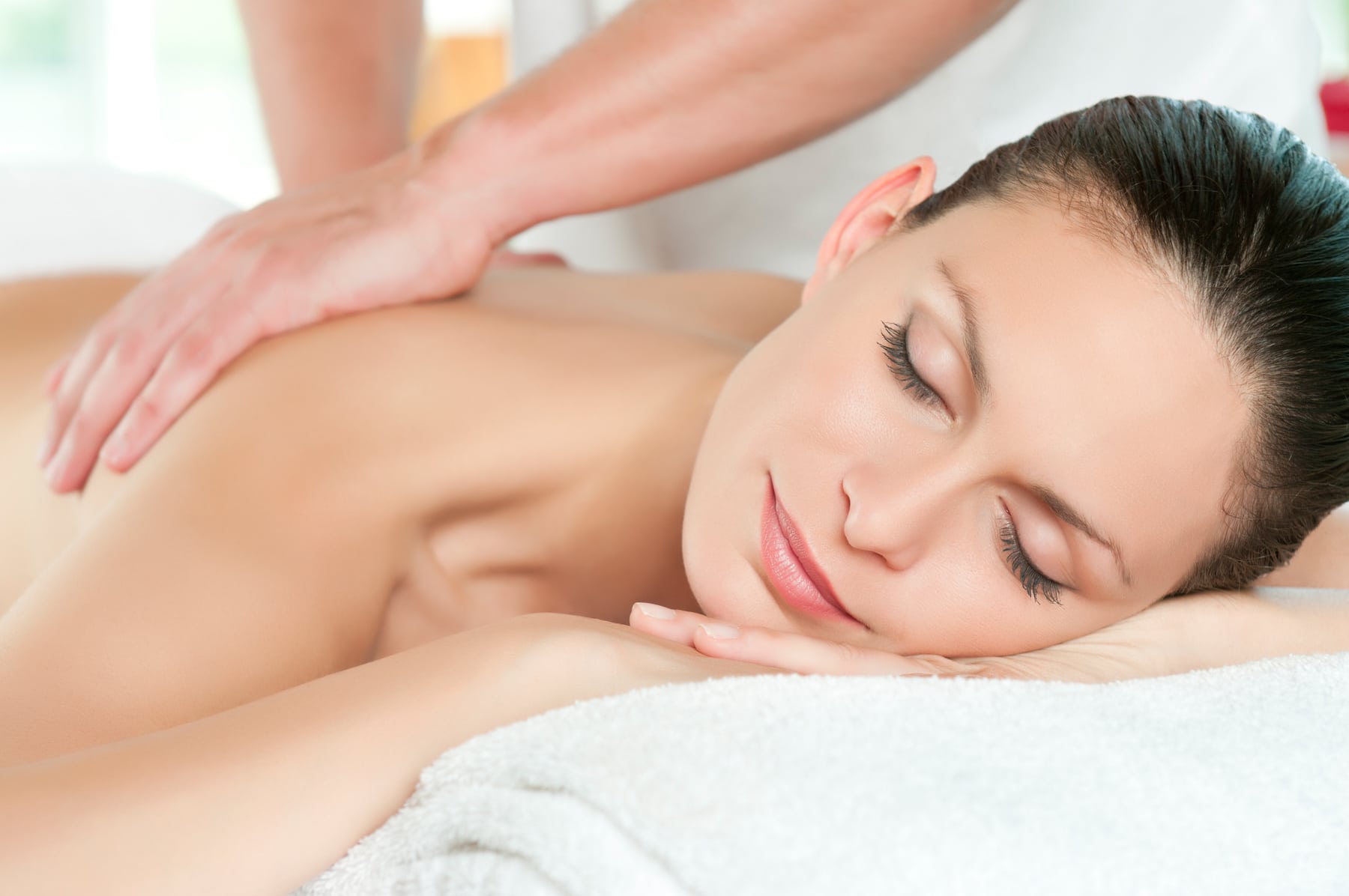 Intense Back Neck & Shoulder Massage - Image 2